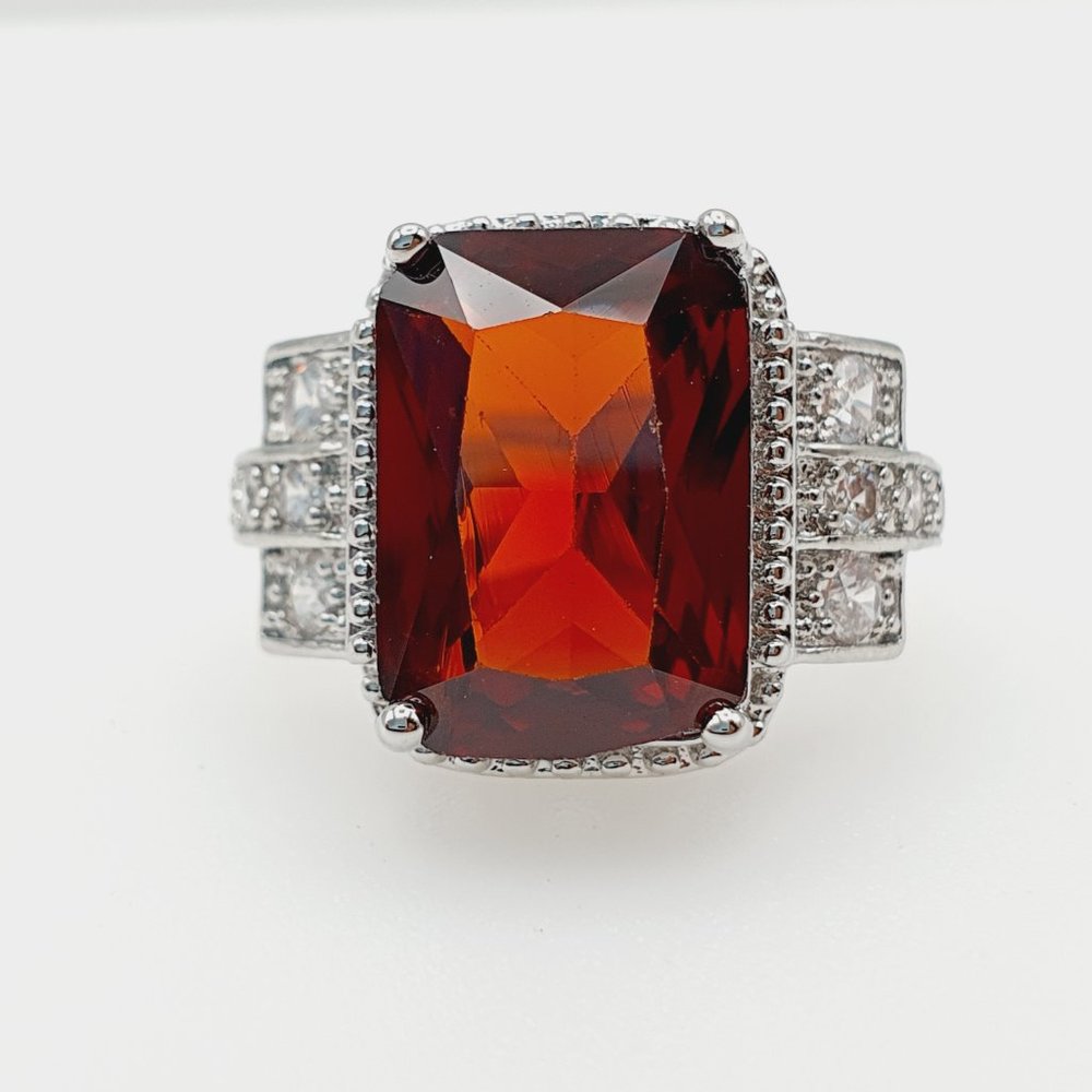 "925 Silver Plated Lovely Red Square CZ Wedding Ring, - Picture 3 of 3